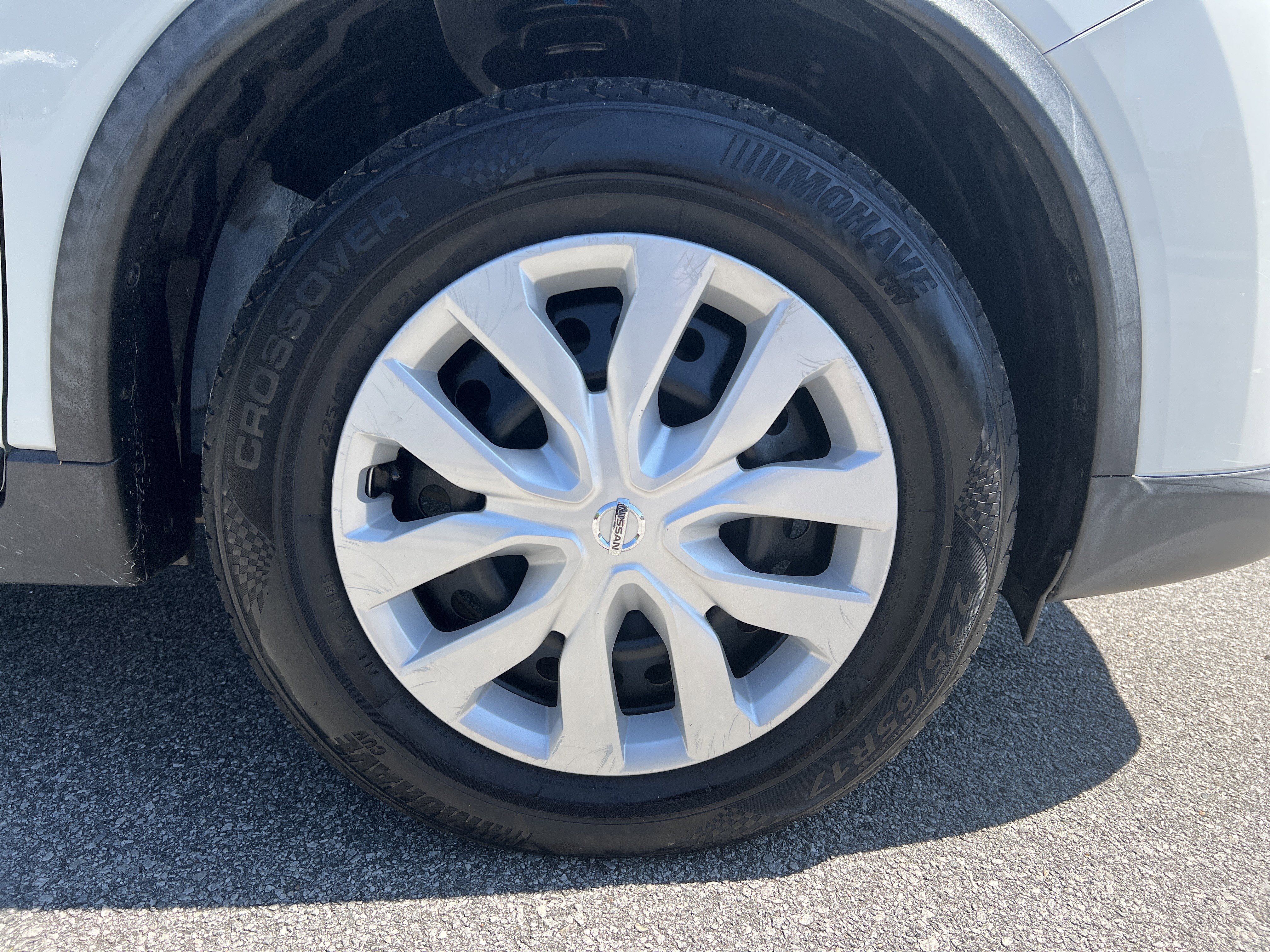 Used 2016 Nissan Rogue S image 13