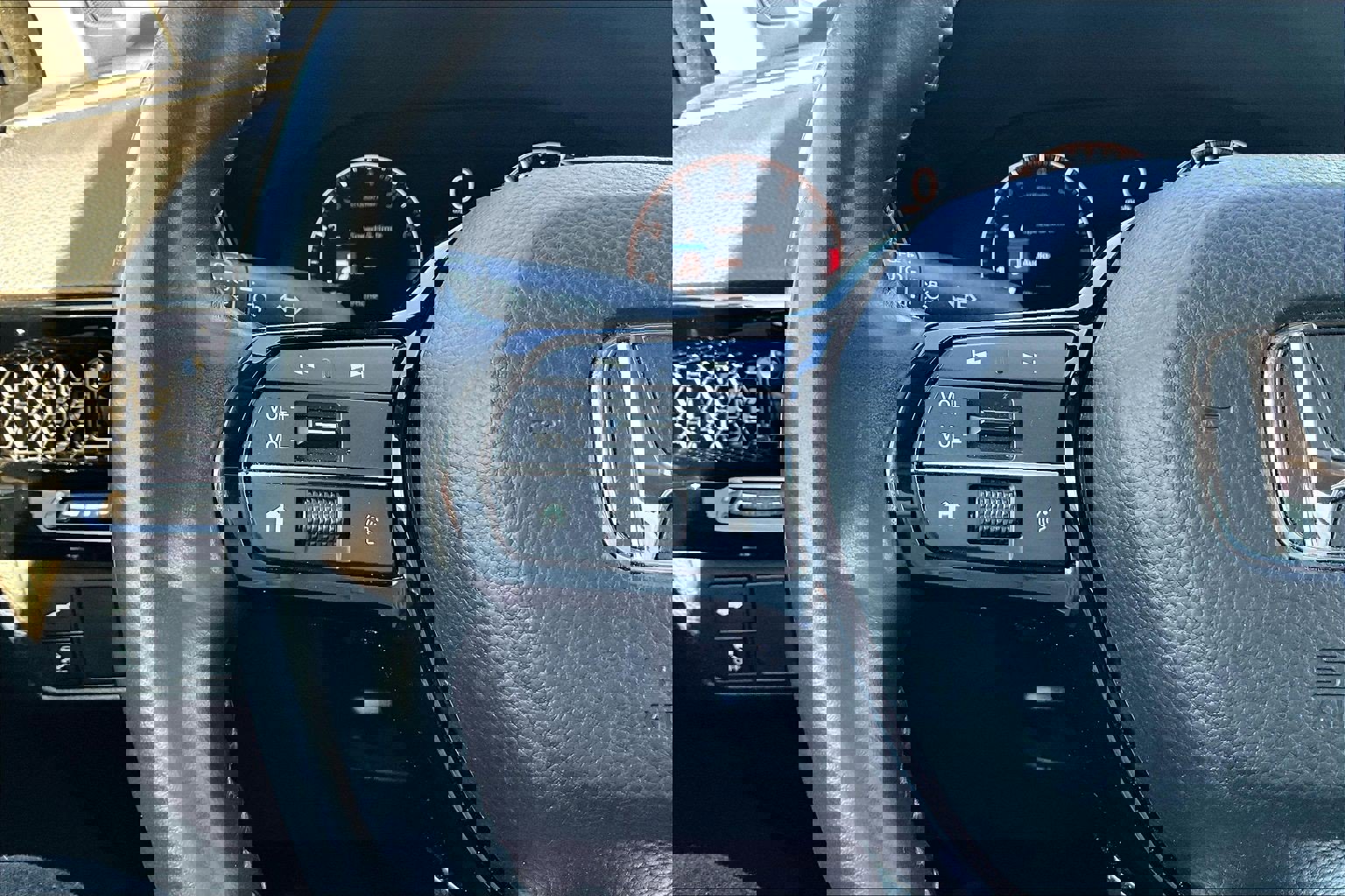 Used 2025 Honda CR-V EX-L image 20