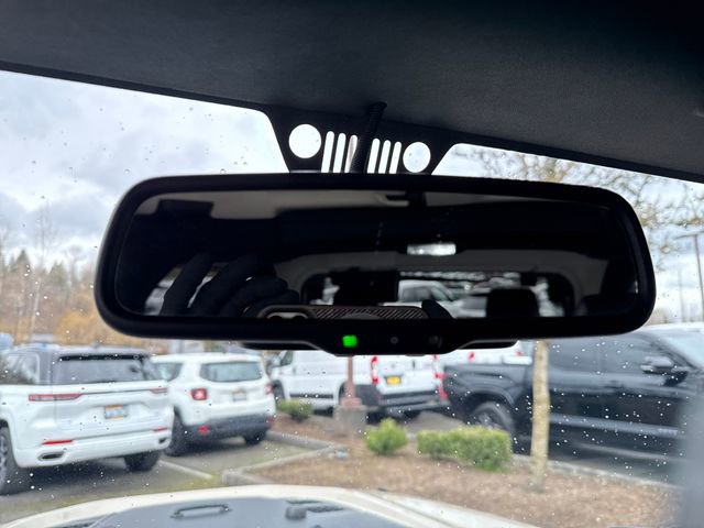 Used 2017 Jeep Wrangler Rubicon image 25