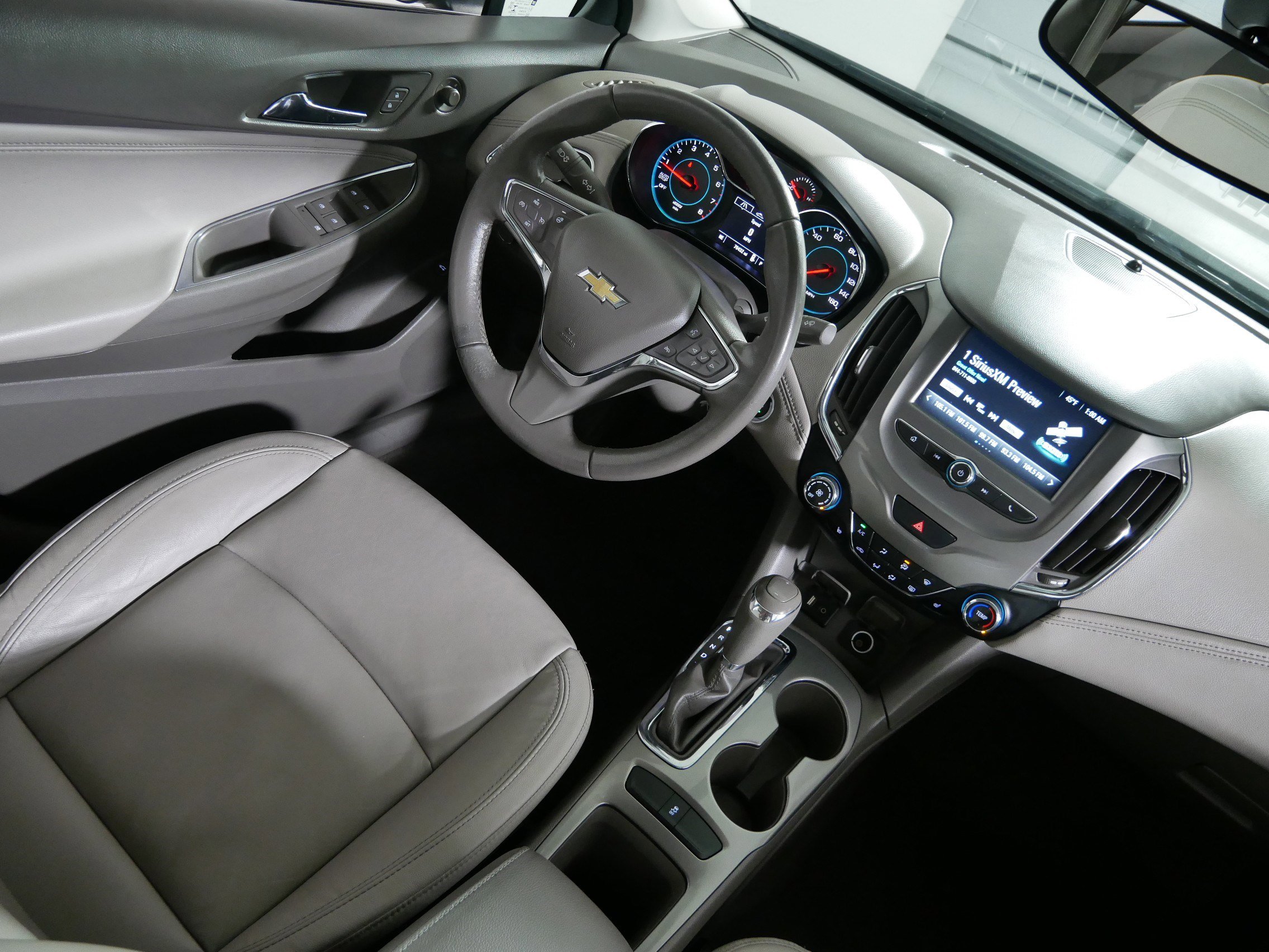 Used 2018 Chevrolet Cruze Premier image 9