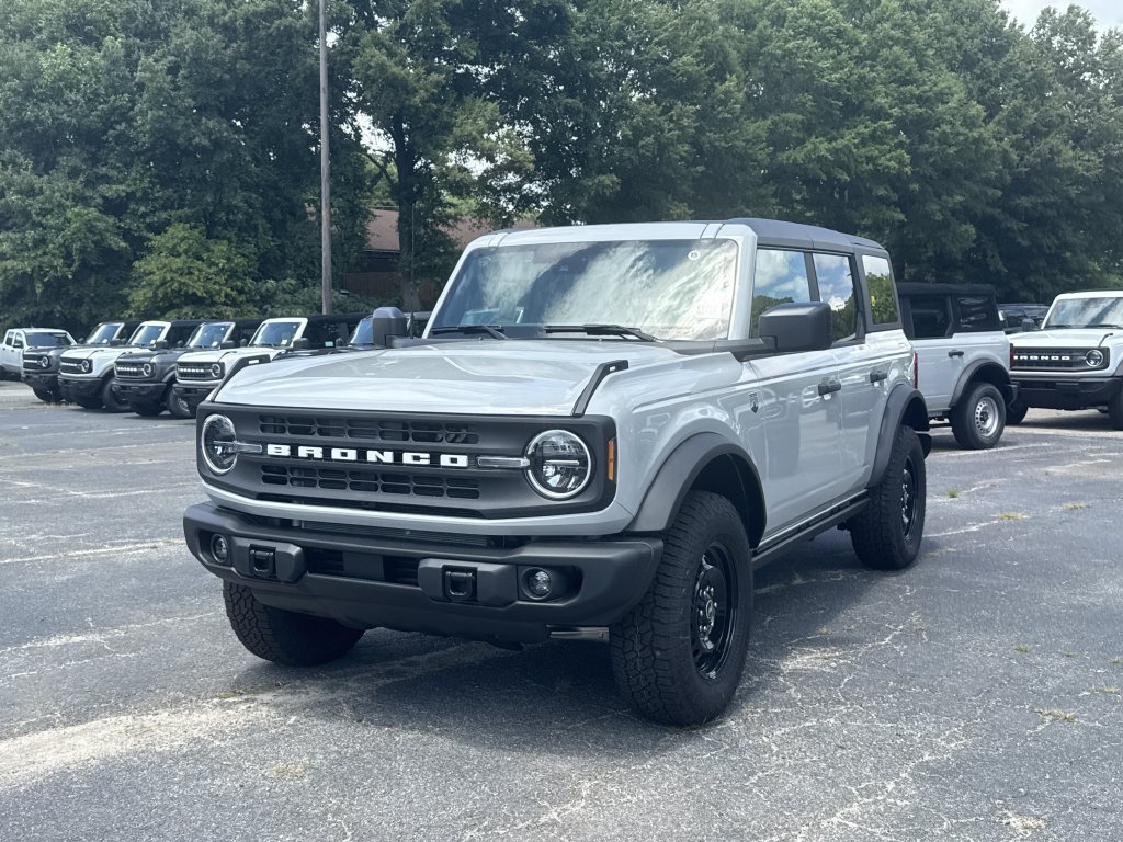 New 2026 Ford Bronco Big Bend w/ Black Diamond Package AWD/4WD image 3