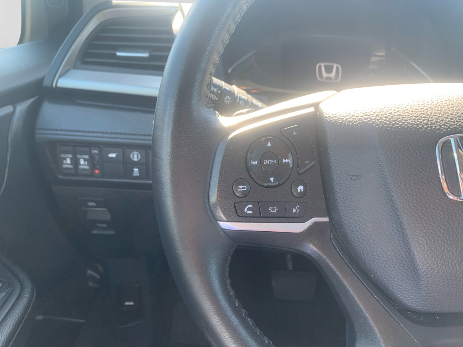 Used 2024 Honda Odyssey EX-L image 26