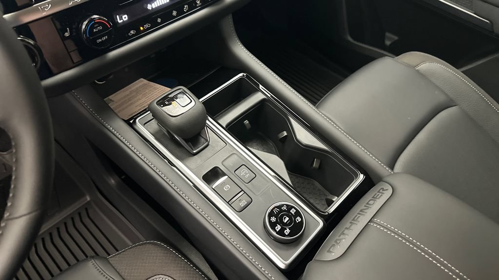 New 2026 Nissan Pathfinder SL AWD/4WD image 11