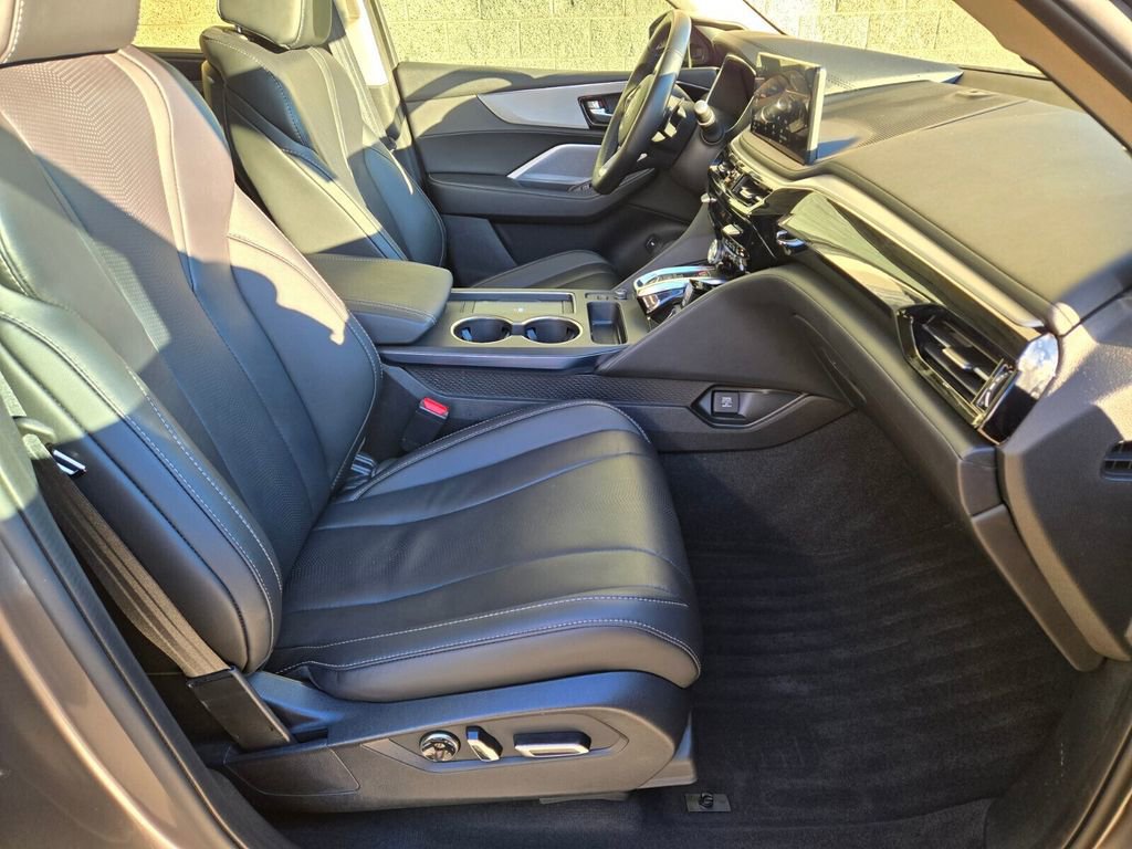 Certified 2025 Acura MDX w/ Technology Package image 19