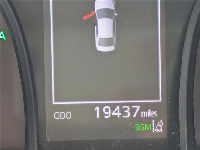 Used 2024 Toyota Camry LE w/ Convenience Package FWD image 10