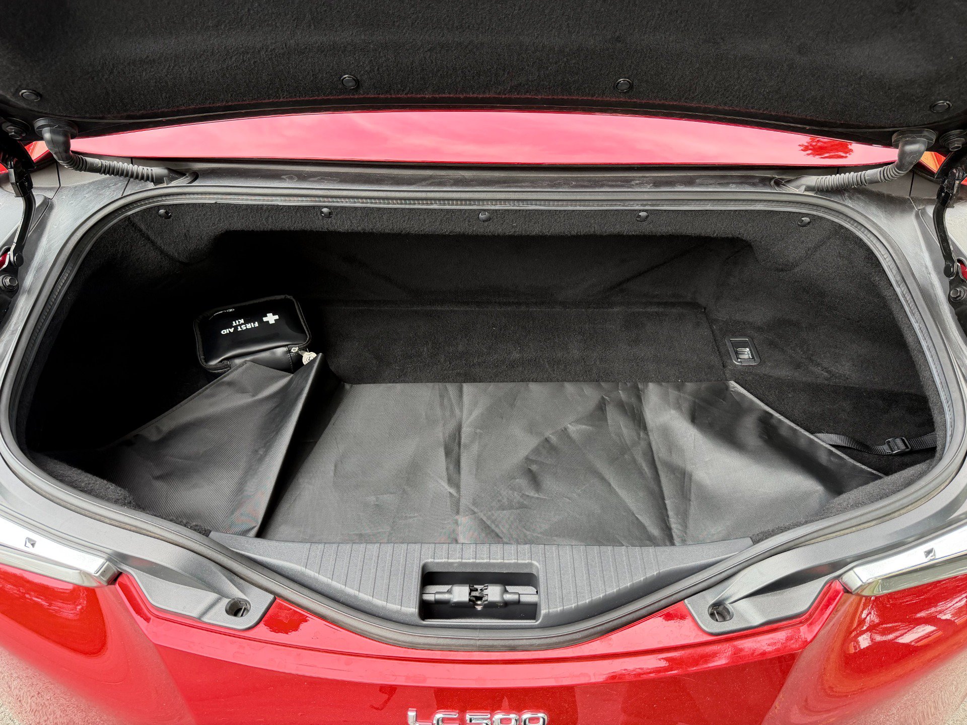 Used 2021 Lexus LC 500 Convertible w/ Touring Package RWD image 36