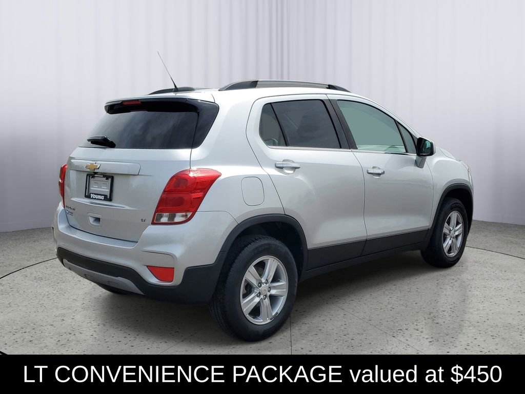Used 2020 Chevrolet Trax LT w/ LT Convenience Package AWD/4WD image 3