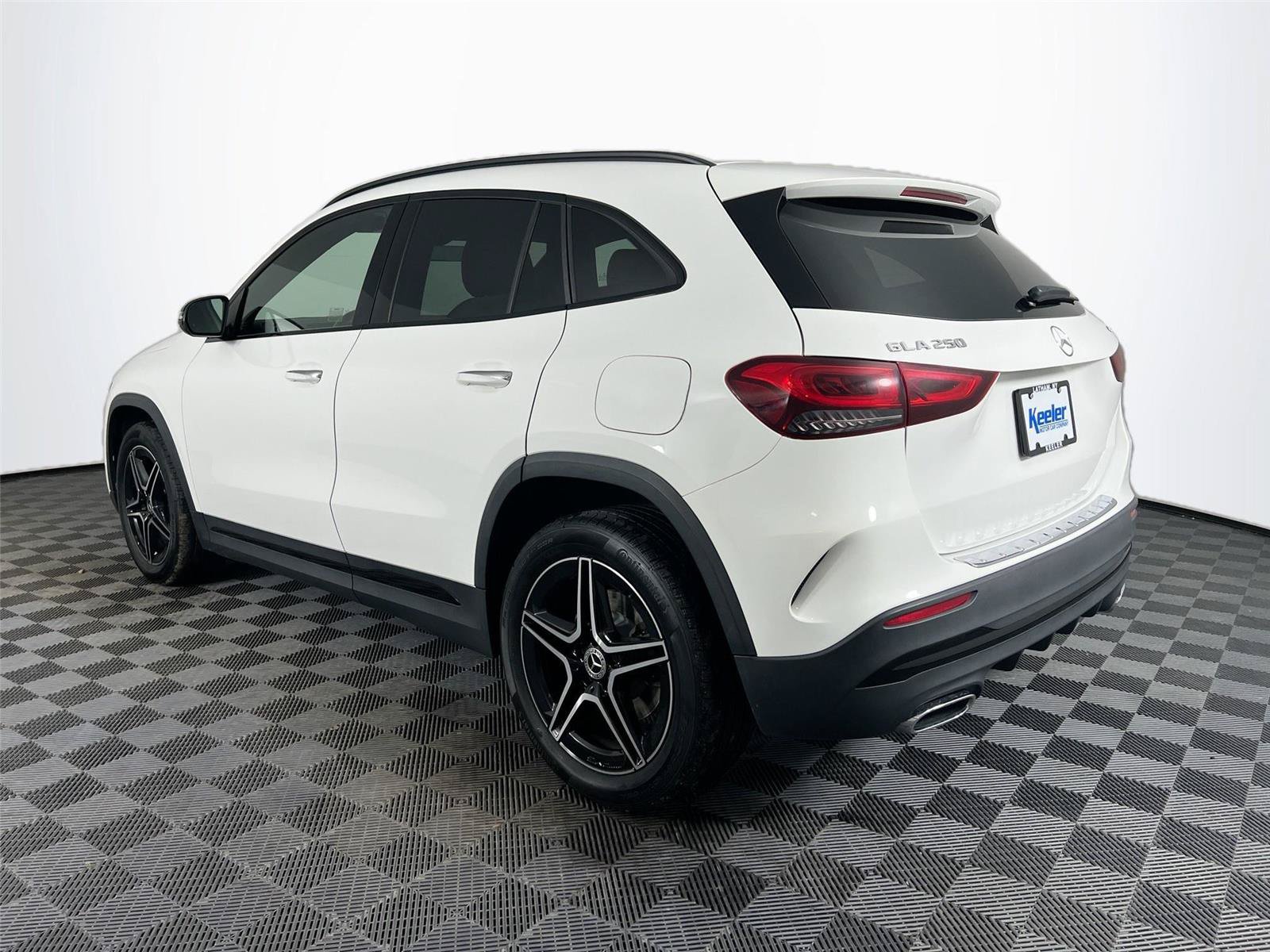 Certified 2023 Mercedes-Benz GLA 250 4MATIC image 4