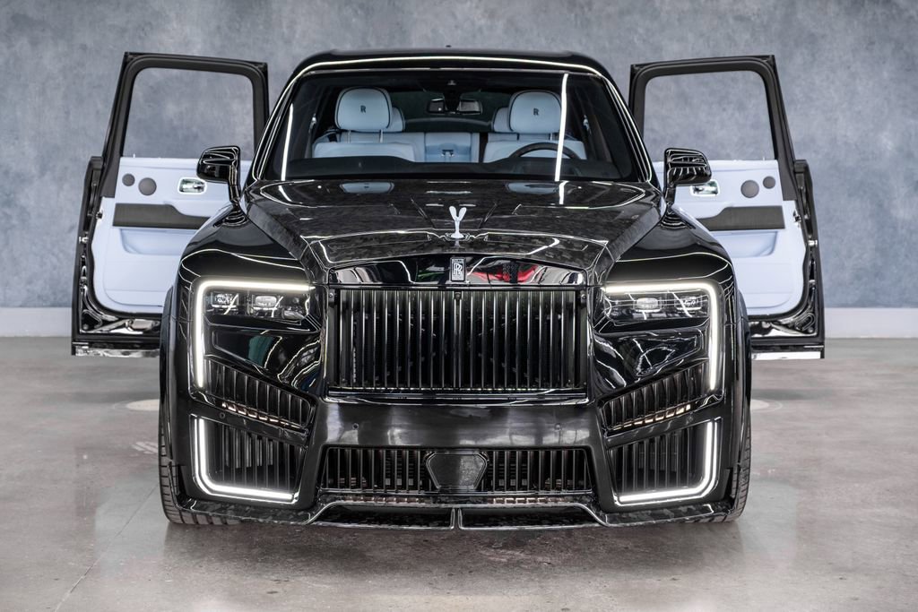 Used 2026 Rolls-Royce Cullinan AWD/4WD image 5