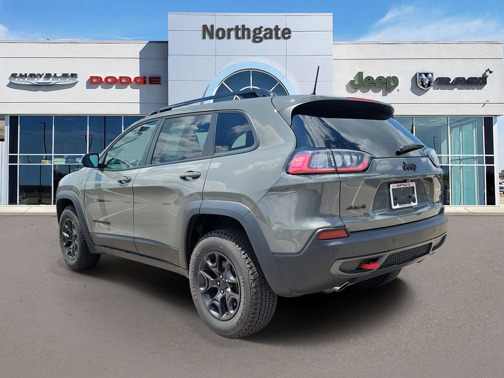 Used 2023 Jeep Cherokee Trailhawk AWD/4WD image 3