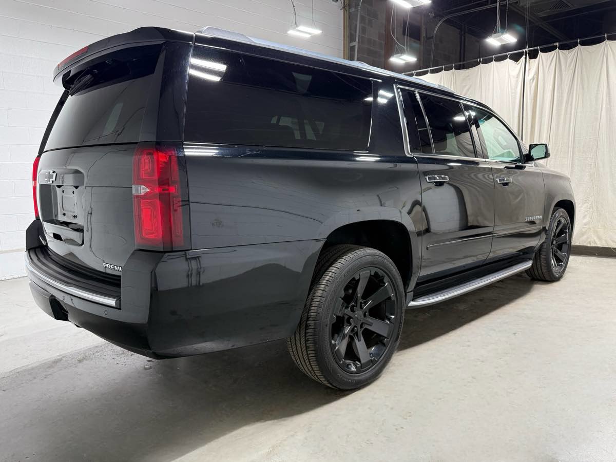 Used 2020 Chevrolet Suburban Premier image 4