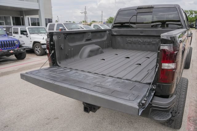 Used 2018 GMC Sierra 2500 Denali w/ Duramax Plus Package AWD/4WD image 10