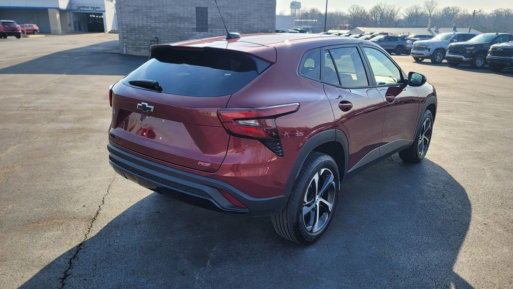 Used 2024 Chevrolet Trax RS w/ Driver Confidence Package image 12