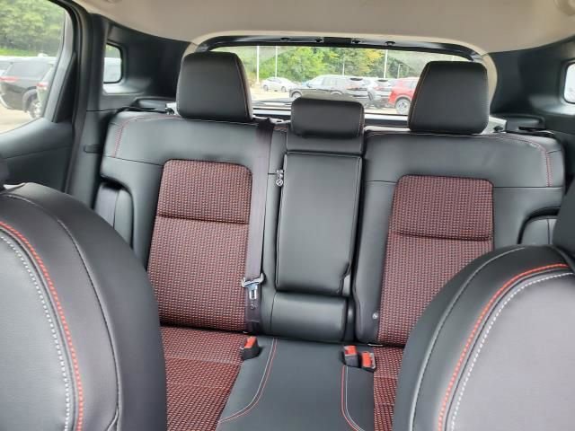 New 2026 Nissan Kicks SR w/ Cold Weather Package image 11