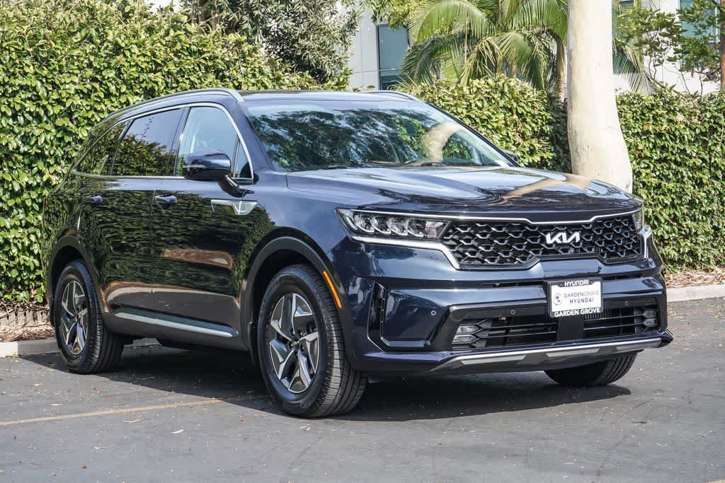 Used 2023 Kia Sorento EX FWD image 2