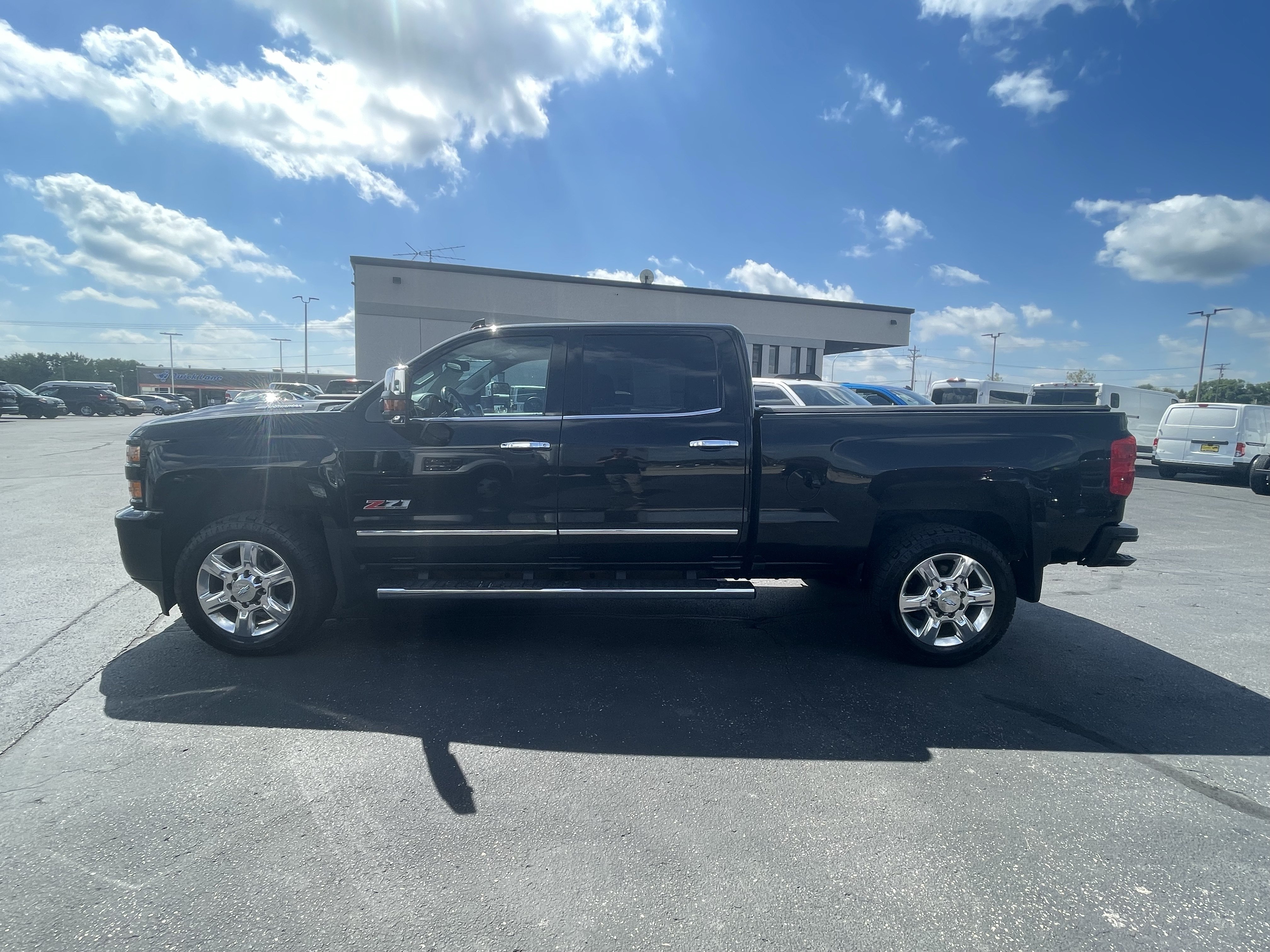 Used 2019 Chevrolet Silverado 2500 LTZ w/ Duramax Plus Package AWD/4WD image 5