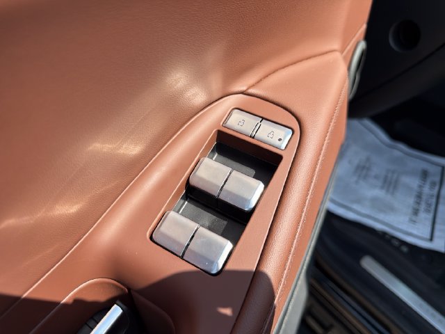 New 2026 Lincoln Navigator Reserve AWD/4WD image 21
