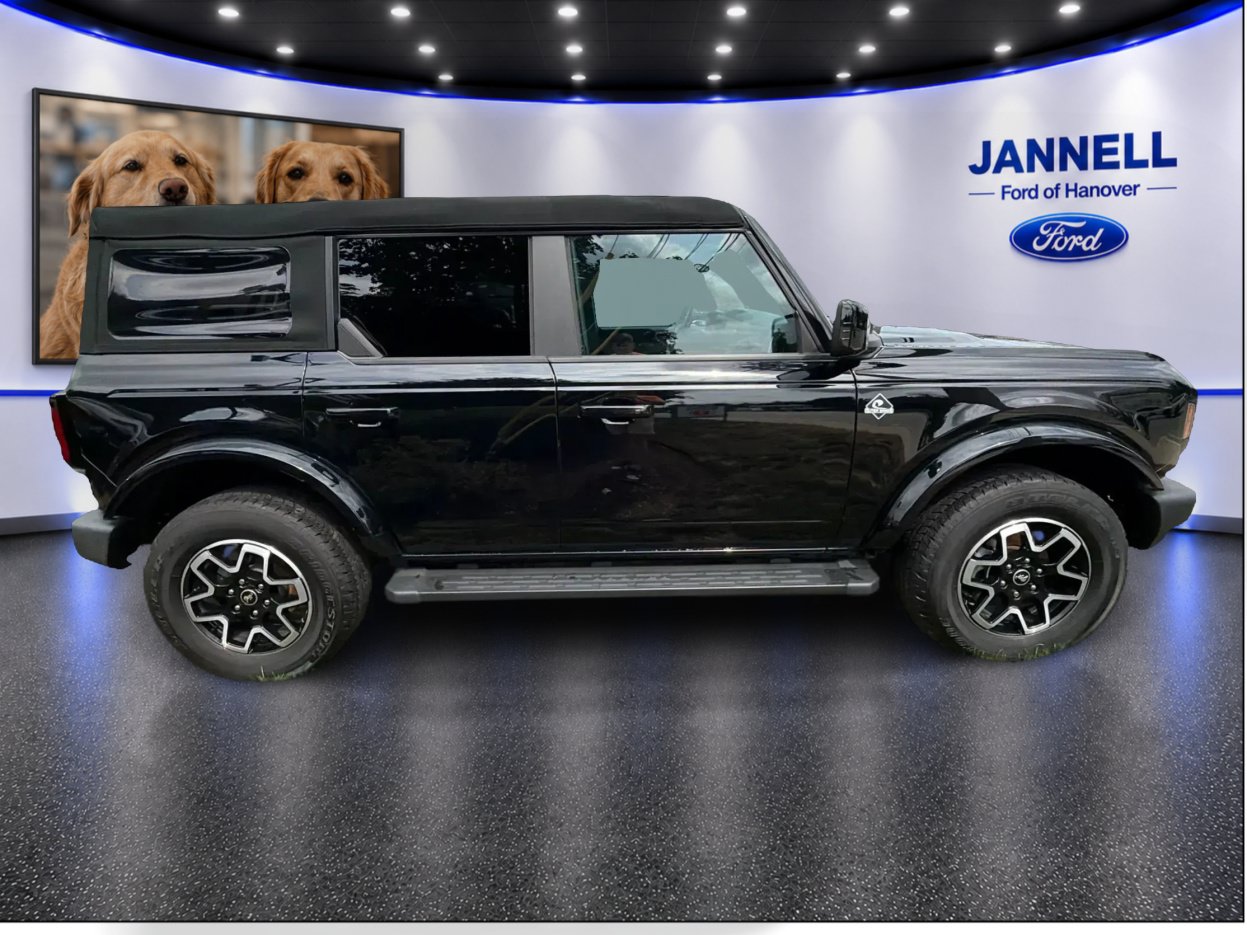 Used 2023 Ford Bronco Outer Banks AWD/4WD image 4