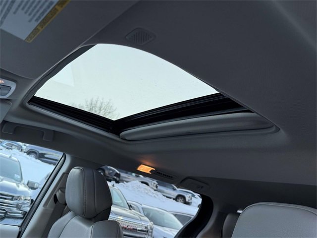 Used 2024 Toyota Sienna XLE image 14