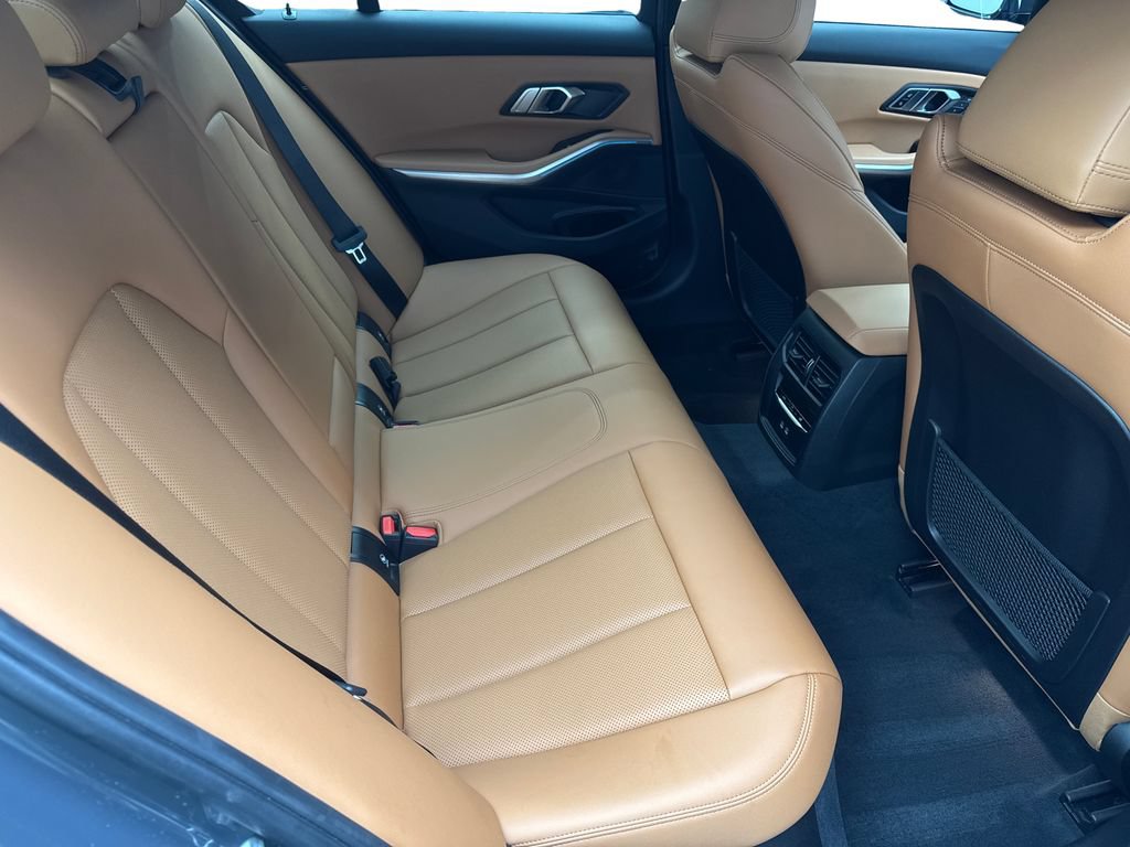 Used 2023 BMW 330e xDrive w/ Premium Package AWD/4WD image 40