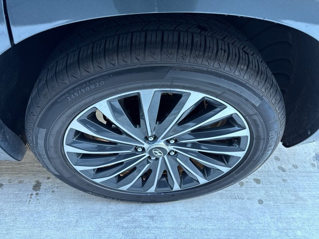 Used 2023 Hyundai Palisade Calligraphy image 23