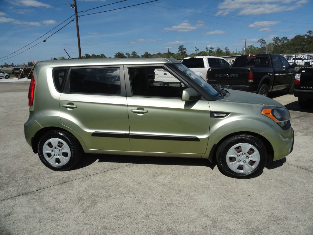 Used 2013 Kia Soul STICK SHIFT! image 5