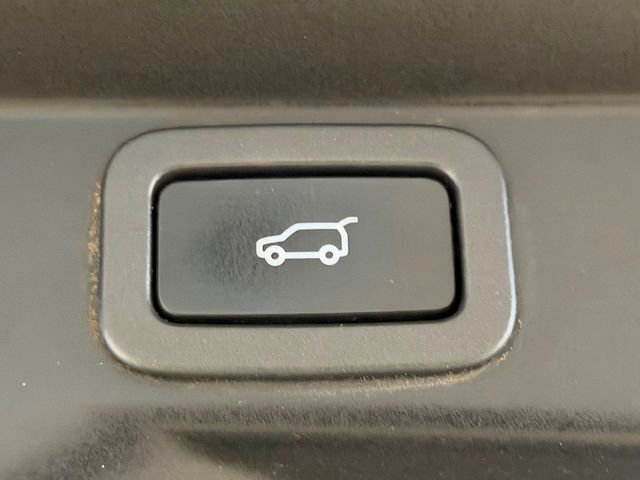 Used 2016 Land Rover Range Rover Sport SE image 37