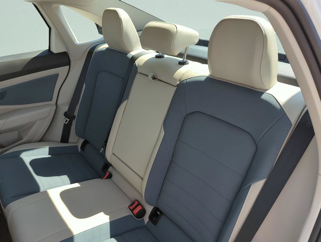 New 2026 Volkswagen Jetta SE FWD image 25