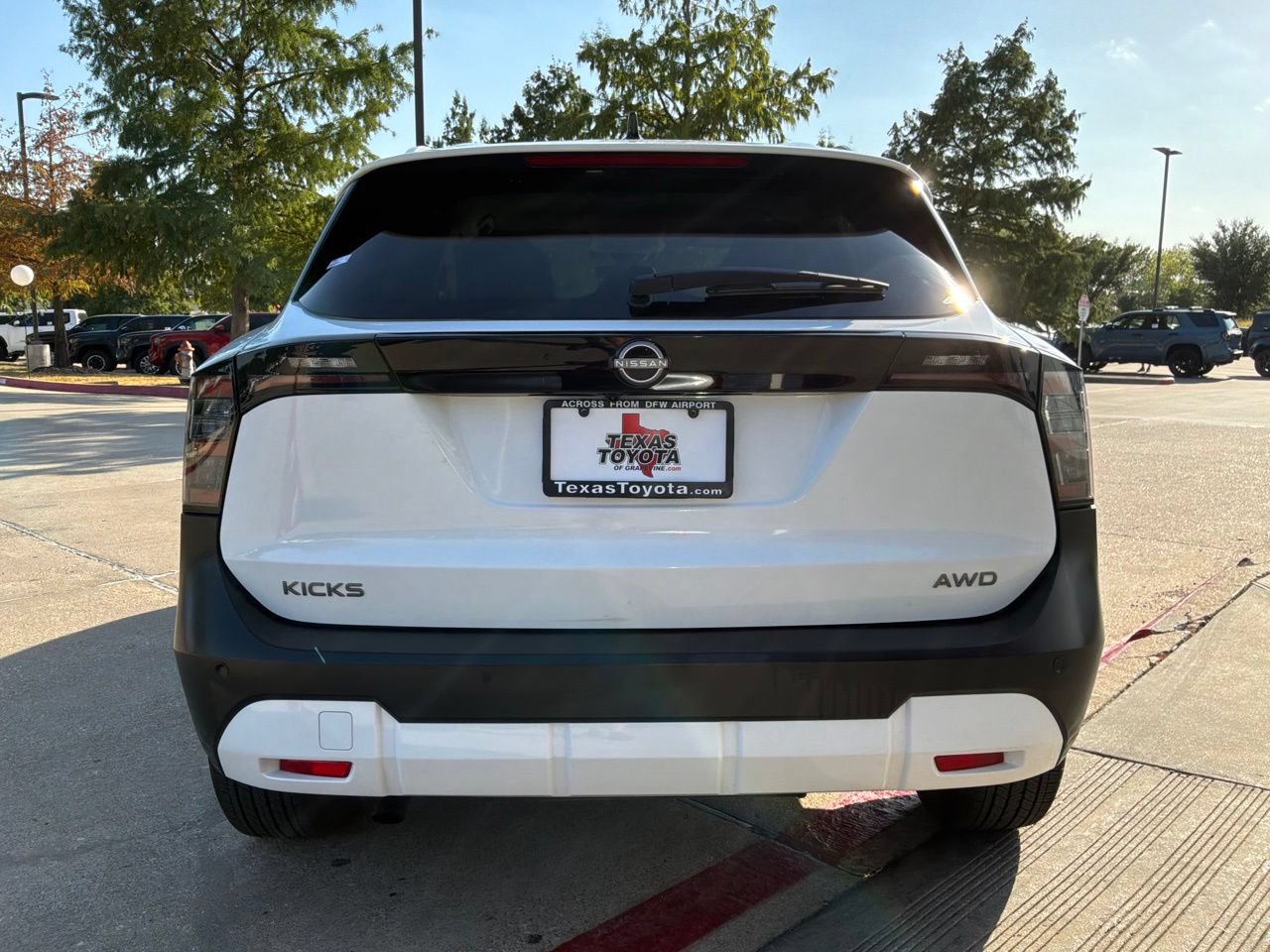 Used 2026 Nissan Kicks SV w/ Cold Weather Package AWD/4WD image 7