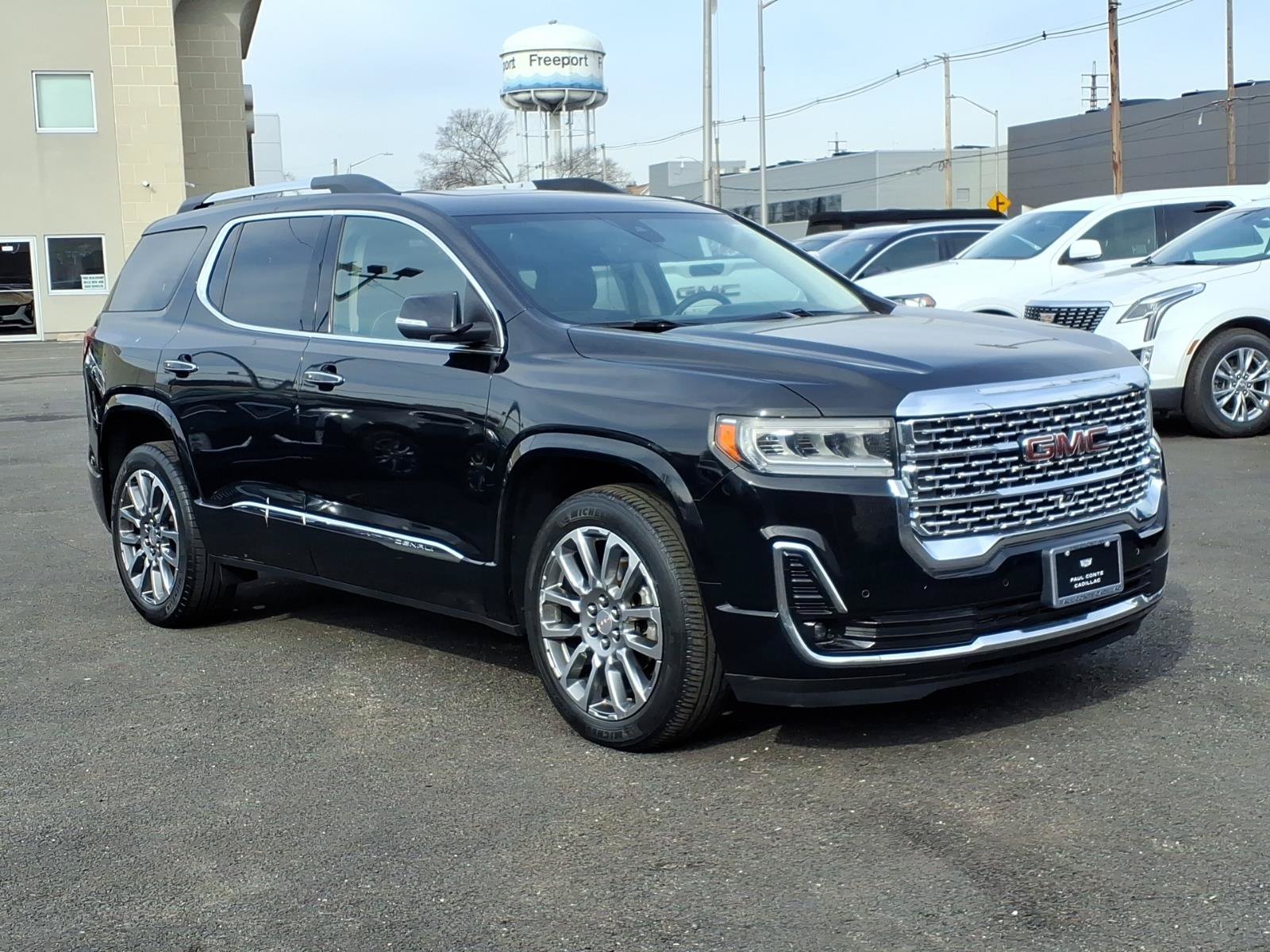 Used 2023 GMC Acadia Denali w/ Denali Ultimate Package AWD/4WD image 3