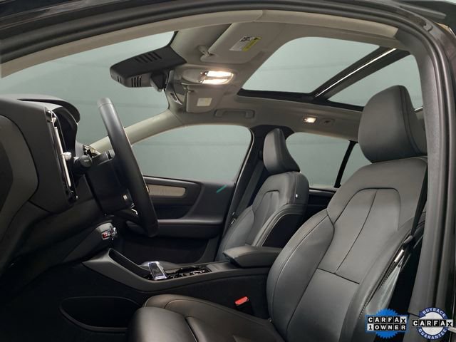 Used 2025 Volvo XC40 B5 Plus image 25