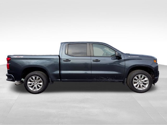 Used 2020 Chevrolet Silverado 1500 Custom w/ Custom Value Package AWD/4WD image 8