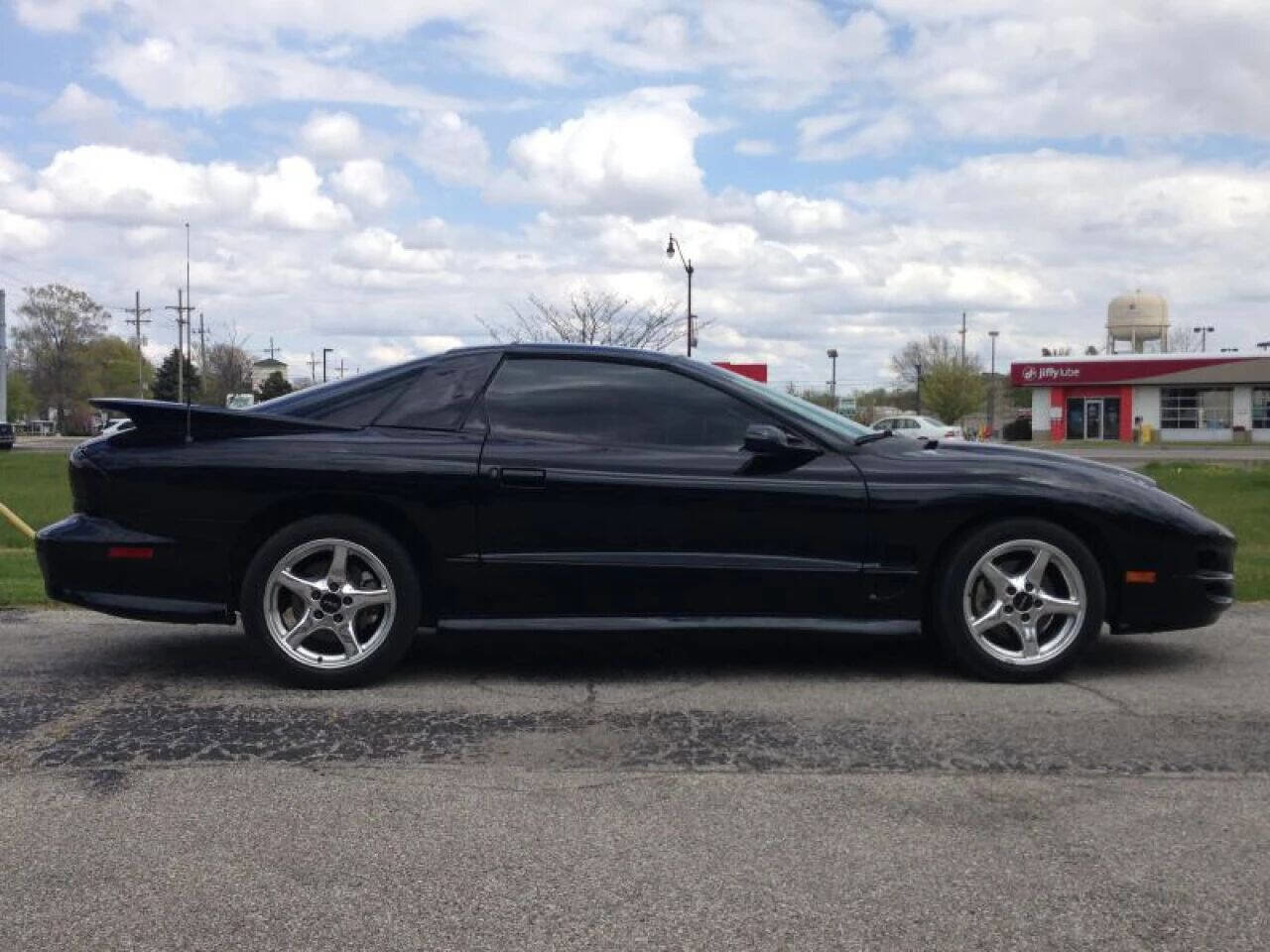 Used 1998 Pontiac Firebird Formula image 9