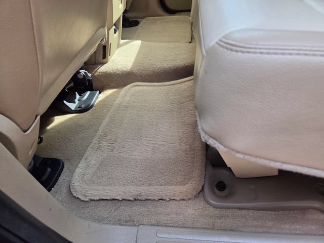Used 2010 Ford Explorer Eddie Bauer RWD image 40