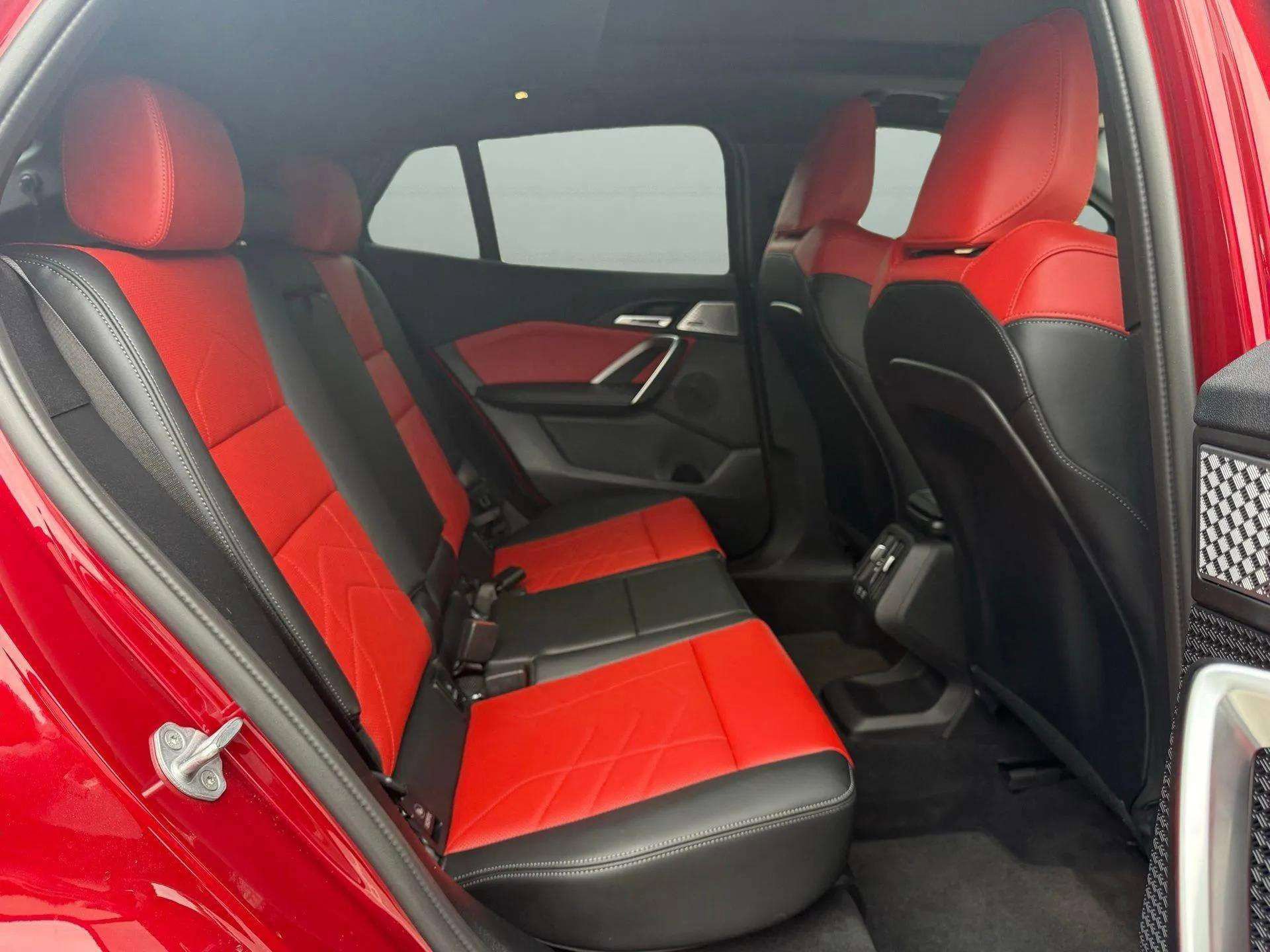 Used 2025 BMW X2 M35i image 26