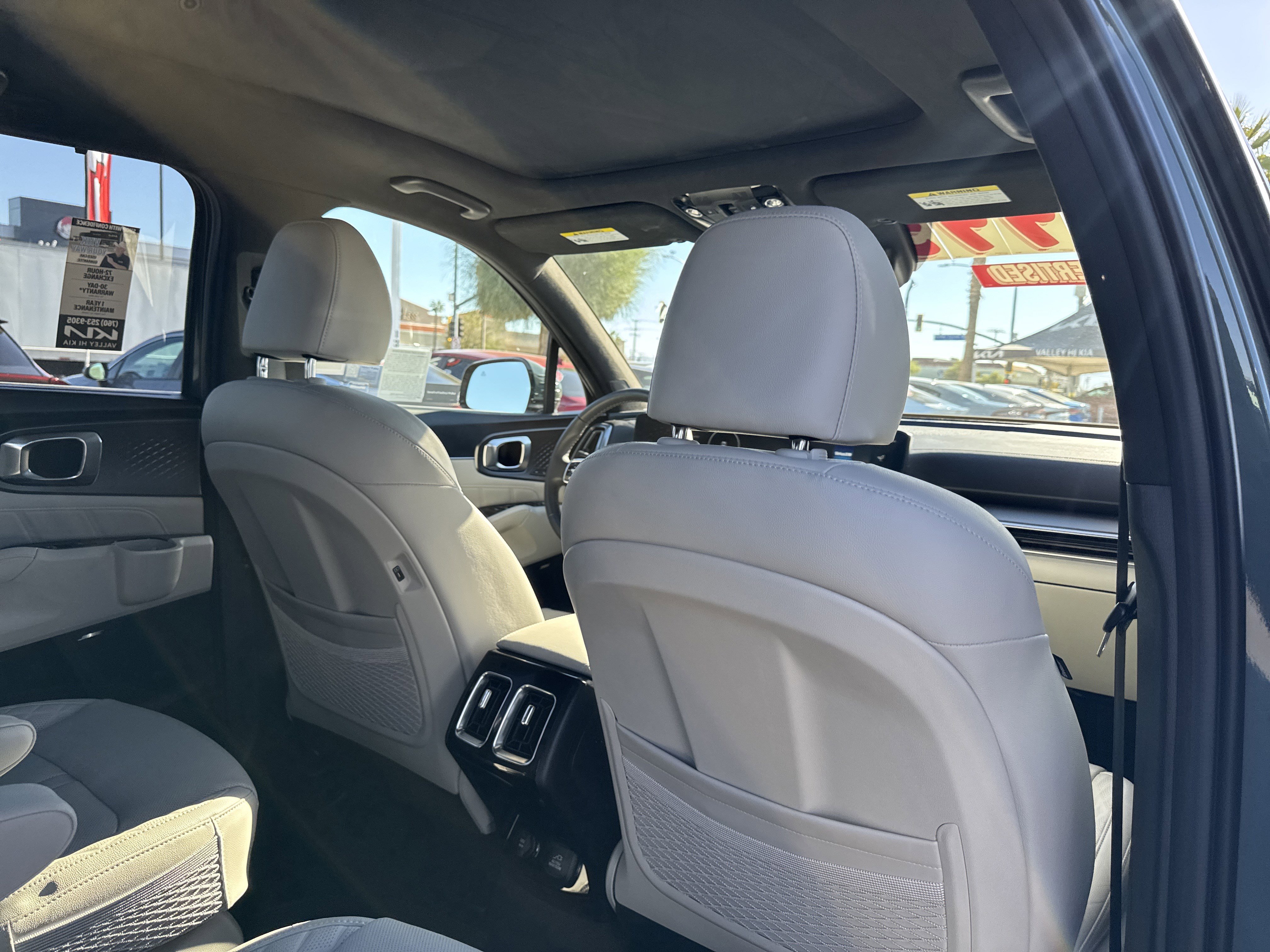 Certified 2025 Kia Sorento SX Prestige image 23