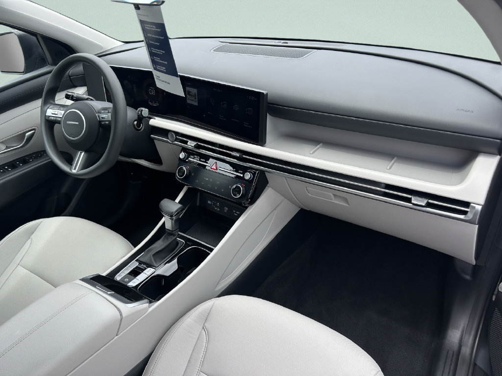 Certified 2025 Hyundai Tucson SEL FWD image 17