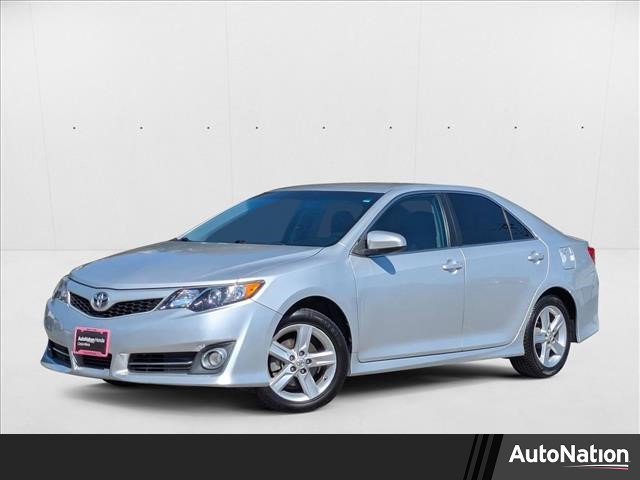 Used 2014 Toyota Camry SE