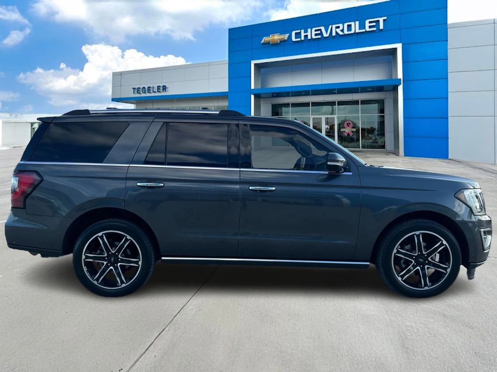 Used 2019 Ford Expedition Limited w/ Special Edition Package RWD image 4