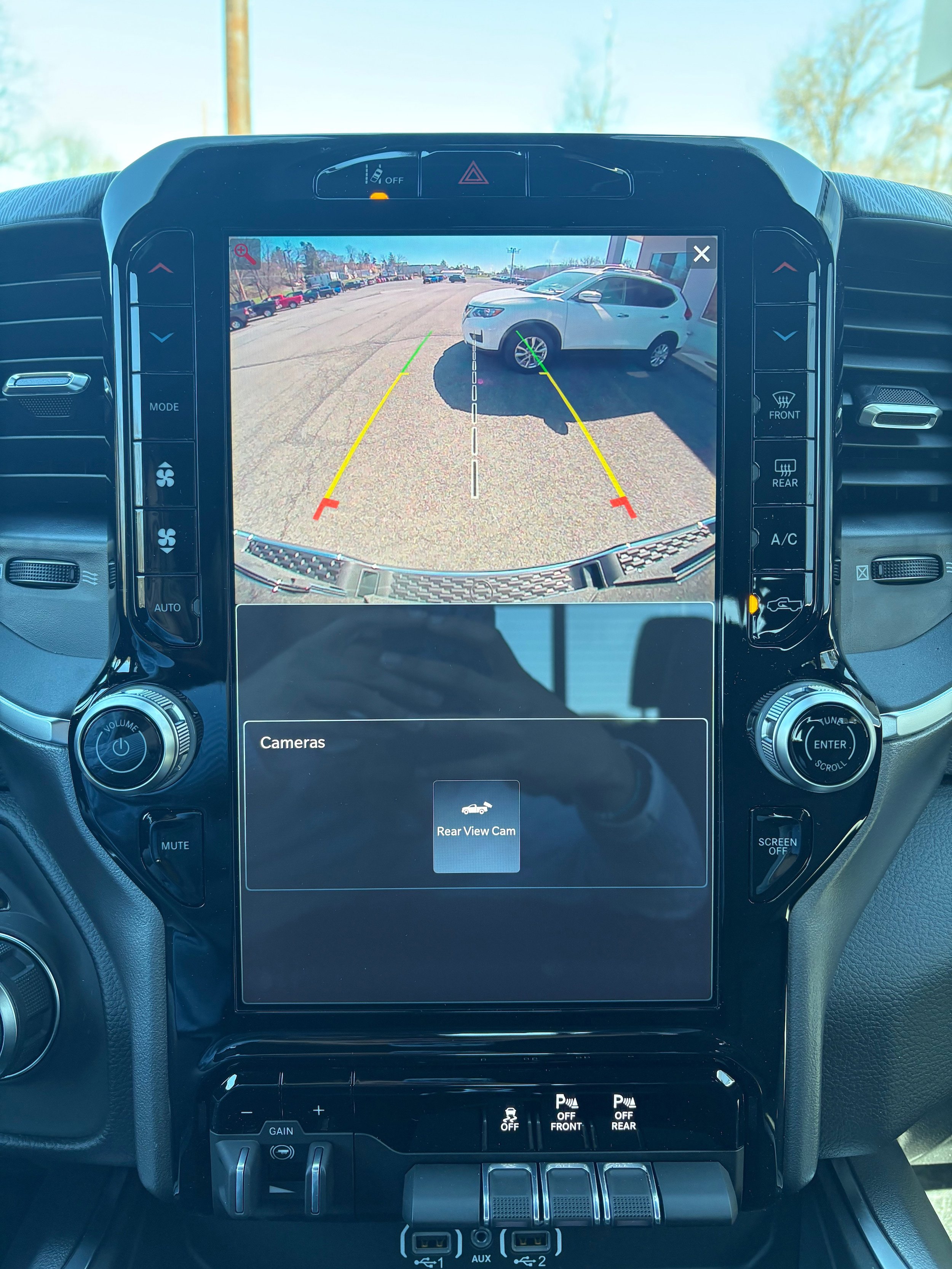 New 2026 RAM 1500 4x4 Crew Cab image 25
