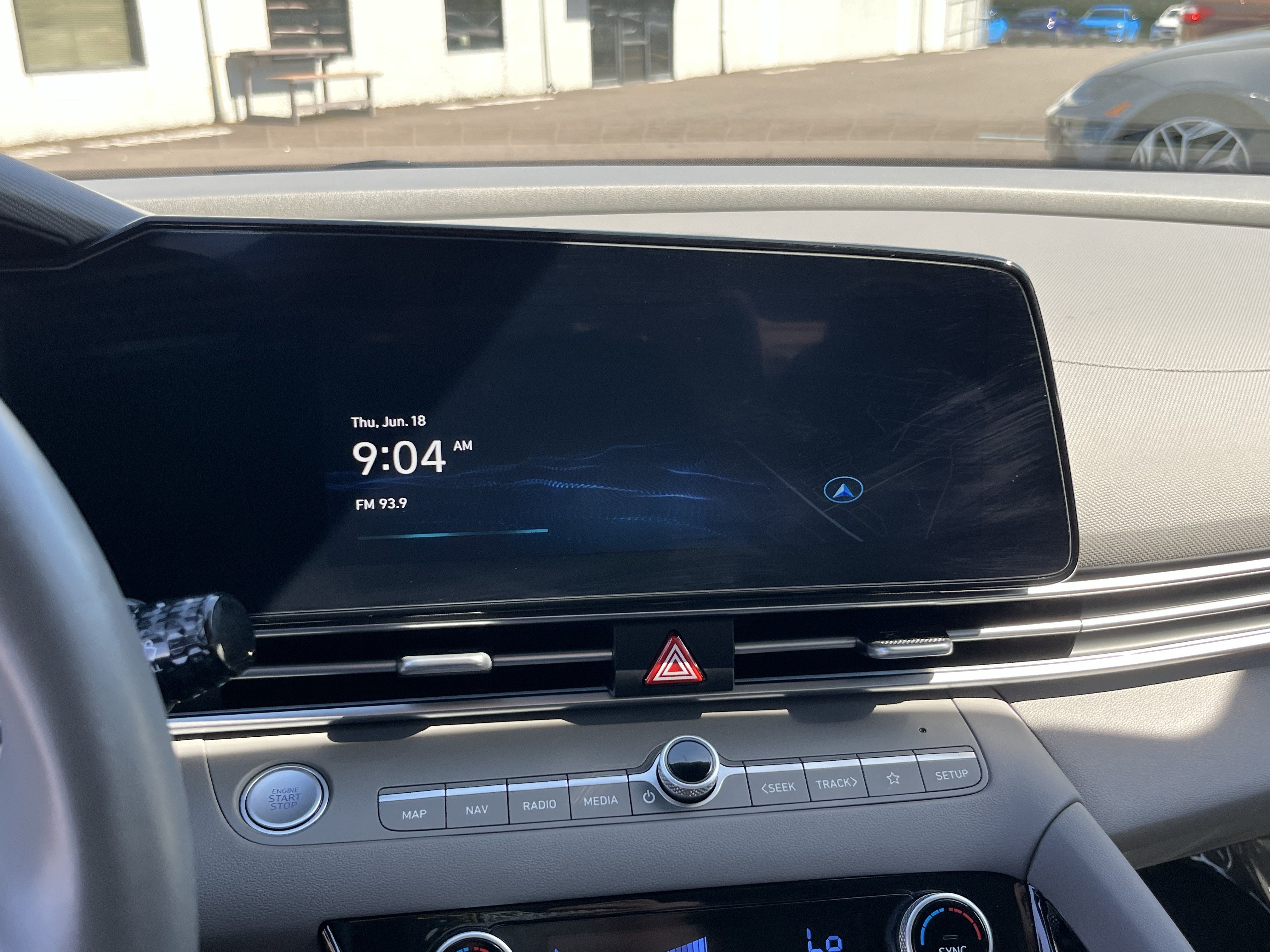 Certified 2025 Hyundai Elantra Hybrid FWD image 24