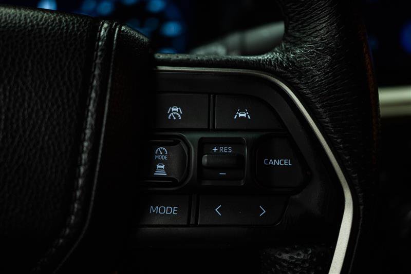 Used 2024 Toyota Tacoma TRD Off-Road image 17