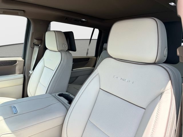 New 2026 GMC Yukon XL Denali w/ Denali Reserve Package AWD/4WD image 20