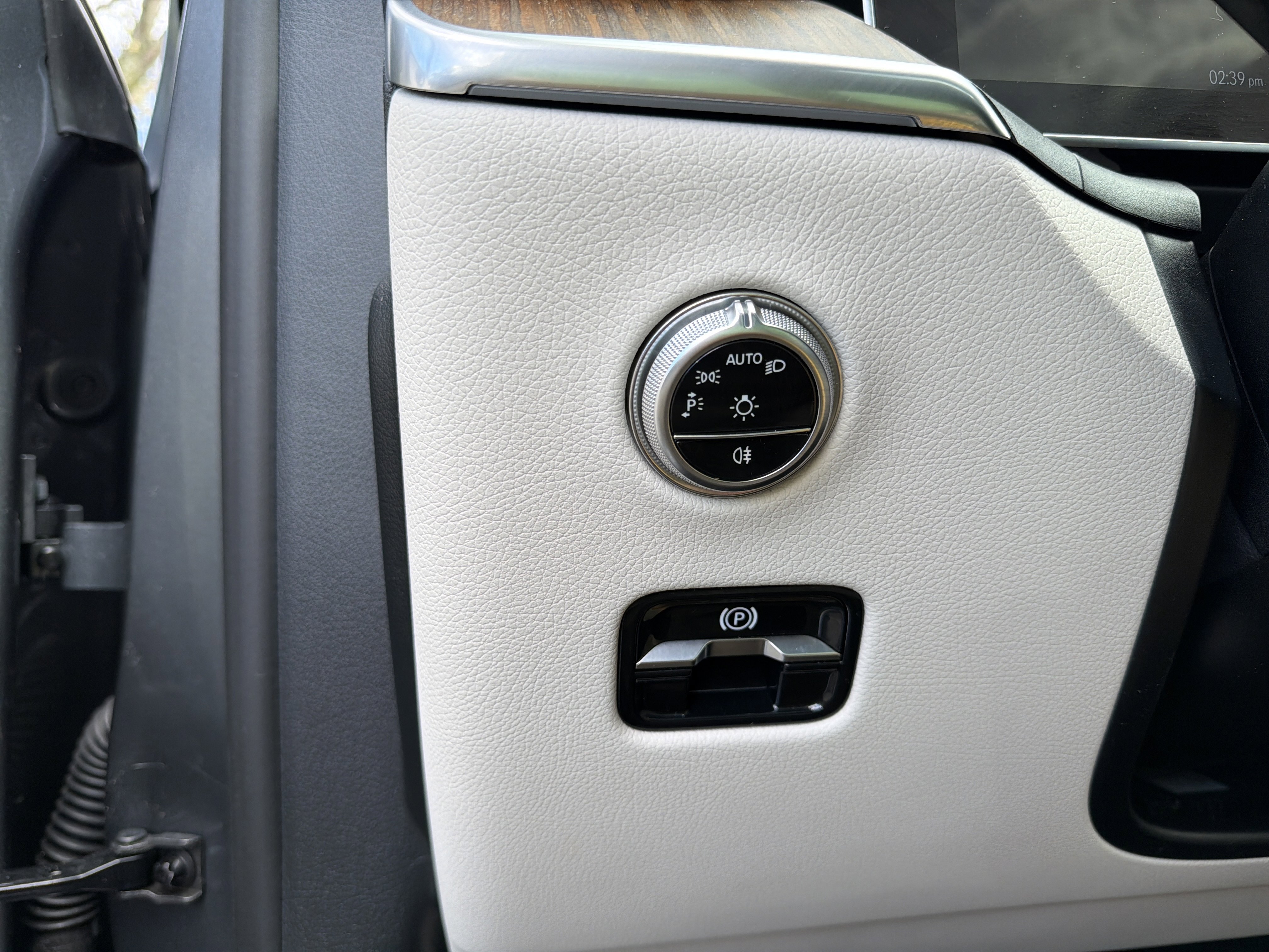 Certified 2023 Mercedes-Benz GLC 300 4MATIC image 16