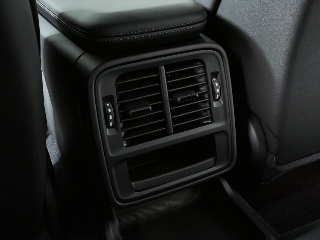 Certified 2025 Porsche Taycan GTS AWD/4WD image 23