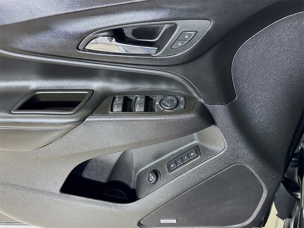 Used 2020 Chevrolet Equinox Premier image 16