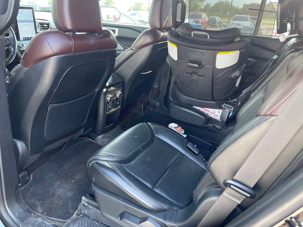 Used 2020 Ford Explorer Platinum w/ Premium Technology Package AWD/4WD image 6