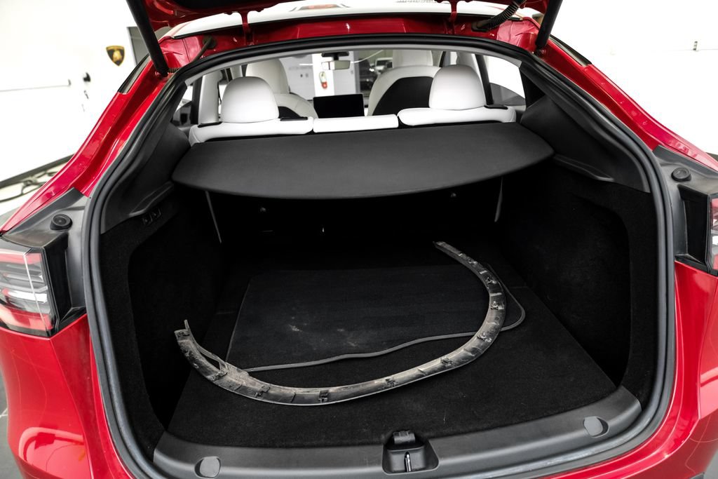 Used 2023 Tesla Model Y AWD image 48