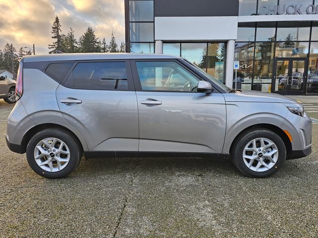 New 2025 Kia Soul LX w/ LX Technology Package image 3