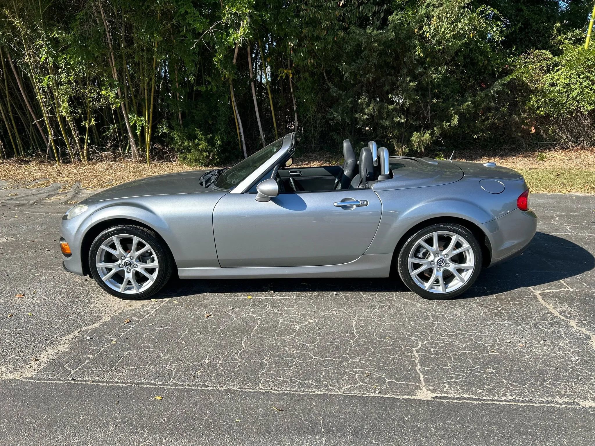 Used 2014 MAZDA MX-5 Miata Grand Touring w/ Premium Package image 12